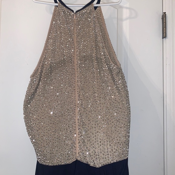 ESCAPE ILLUSION PROM/EVENING DRESS - Picture 8 of 9